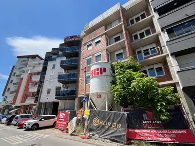 Novogradnja Ćirila i Metodija 10, Novi Sad